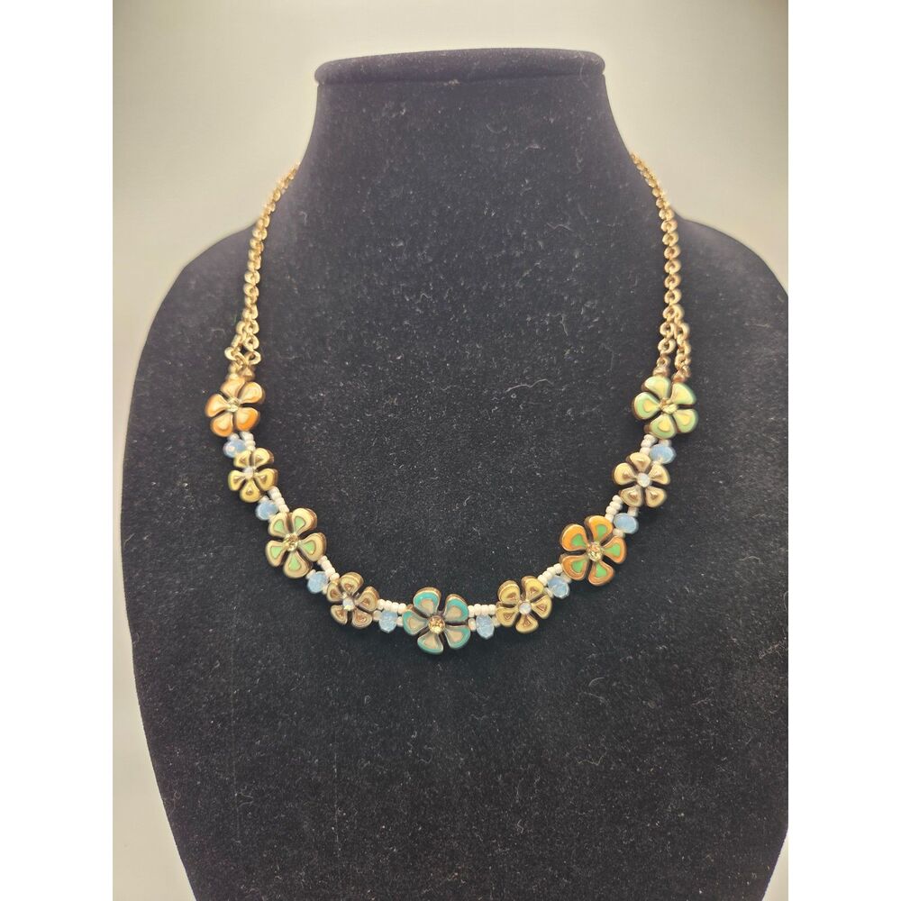 1749. Vintage Floral Charm Necklace